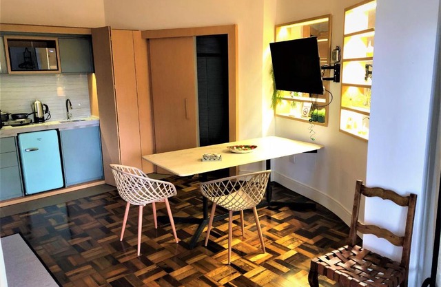 Apto MILAO na Vila Paraíso, prático e relaxante