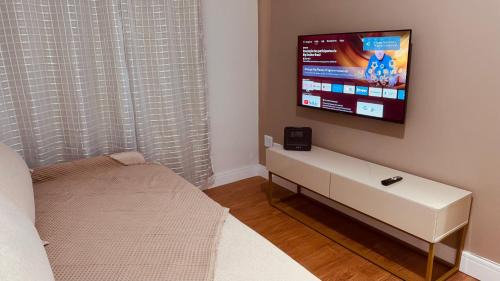 Apto no Centro, com Ar Condicionado e Lava e Seca