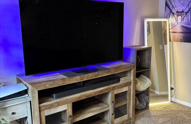 Arcade With Charming 2-Bedroom Condo In Evansville W/WiFi, AC & Patio!