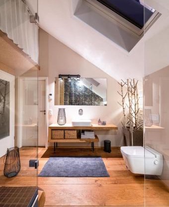 Architektenwohnung mit Sauna und Whirlwanne, Badeteich - Nähe Sächsische Schweiz, Dresden