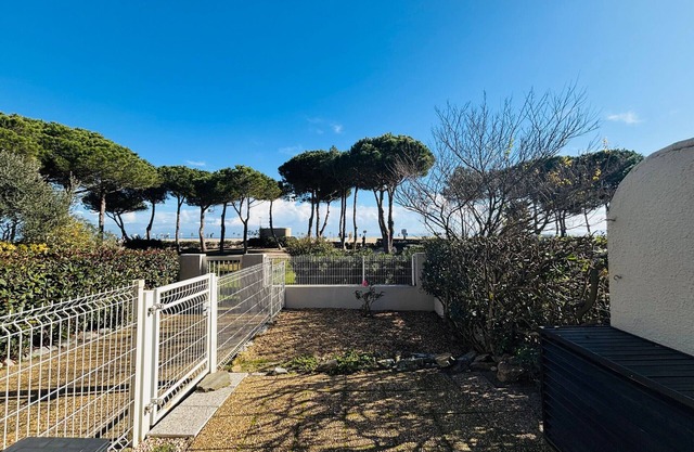 ARGELES SUR MER - Appartement T2 en rez de jardin - Vue mer