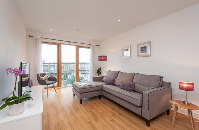 Argyle Apartment 1
