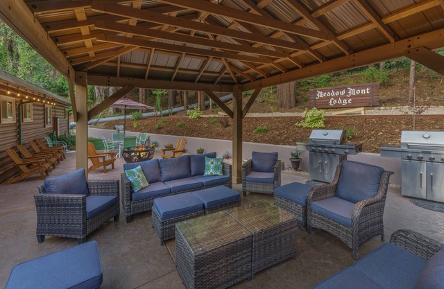 Arnold Meadowmont Lodge