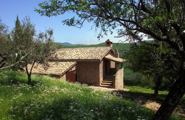 Art, nature and peace upon the mountain of St. Francis.