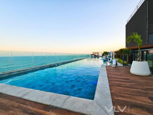 Art Studio Incredible roofop by VLV Stays