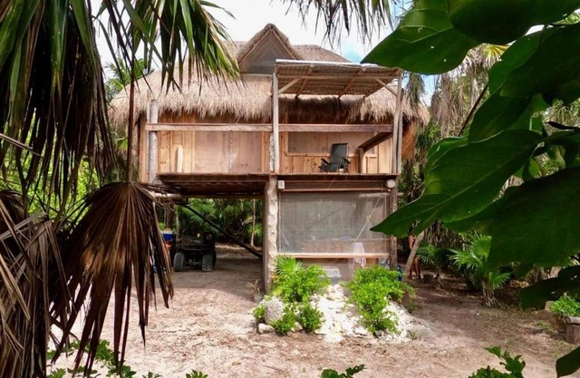 Artisanal Eco Friendly Private Cabin-Casa Ixchel