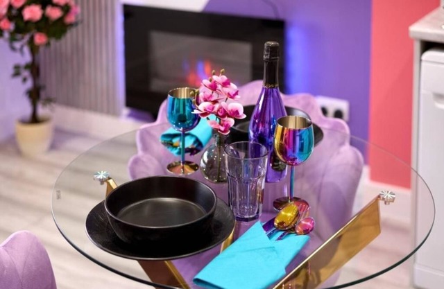 ArtSpace Apartment,CITY CENTRE,PRIVATE PARKING,WI-FI,NETFLIX, FIREPLACE-HAVEN4U