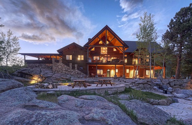 Aspen Falls 20-NCD0226 Private 30 acre luxury estate, sleeps up to 28