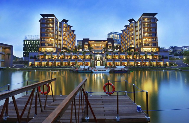 Aston Sentul Lake Resort & Conference Center