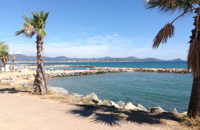 At 200 m from the beach, Apartment 51m2 in Residence Standing