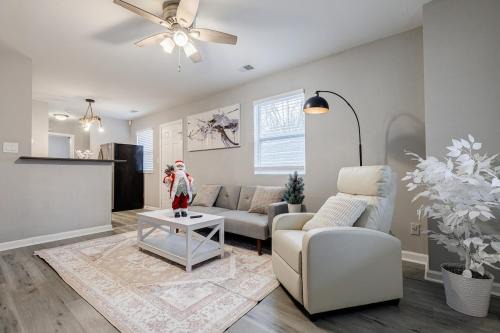 Atlanta Zoo Free Private Driveway Parking 1B-1B