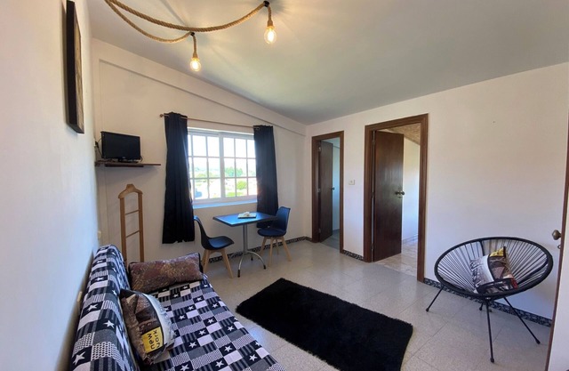 ATTIC APARTMENT OVERLOOKING THE MOUTH OF THE RIVER: IDEAL FOR COUPLES