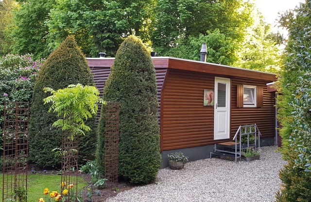 Attractive chalet with garden and terrace. Located on the edge of the Veluwe, near Arnhem.
