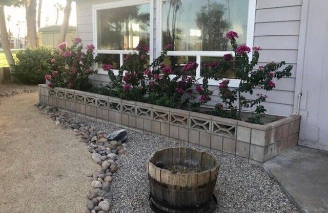 Attractive home in a 55+ community, perfect for winter or summer