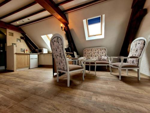 Au 1894 Loft