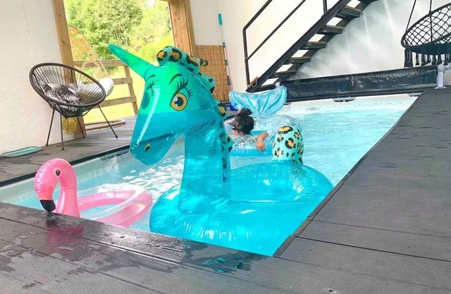Au chant du ruisseau (apartment with pool)
