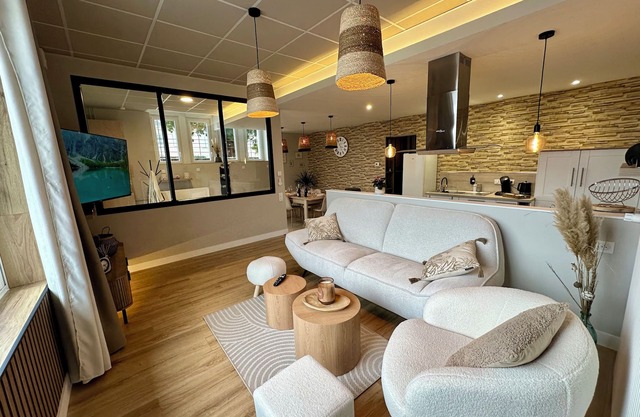 "Au Gray des flots" riverside apartment Pets welcome