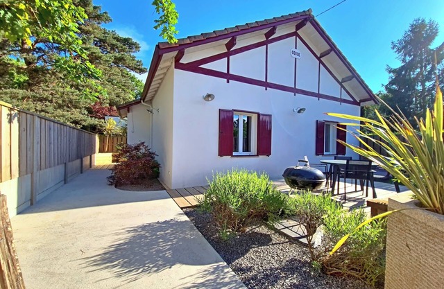 AUDENGE - Air-conditioned house 4/5 pers. with parking for 2 cars