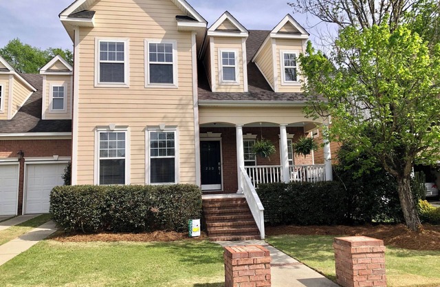 Augusta House only 6 miles to Augusta National Golf Course