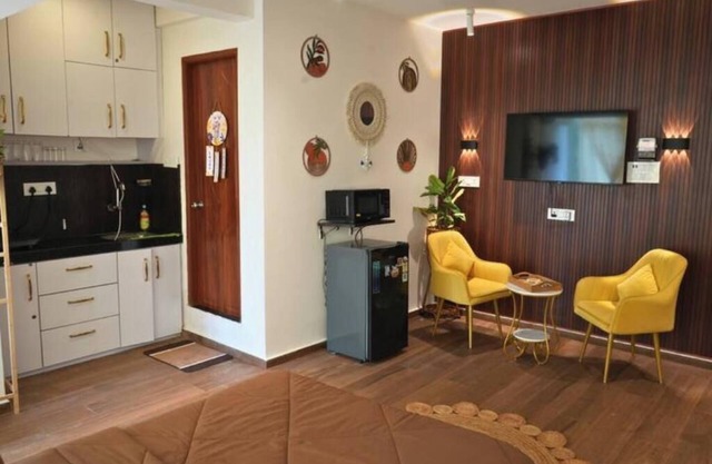 Aura by Boho | Lux Forest View w Pool & Kitchen