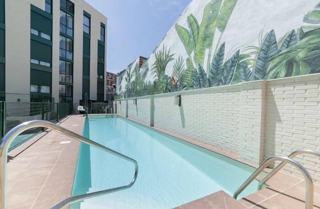 Aurora Stays by Charming V, Apartment for 4 with free parking