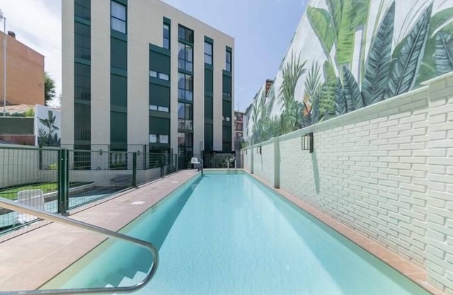 Aurora Stays by Charming VI, Apartment for 4 with free parking