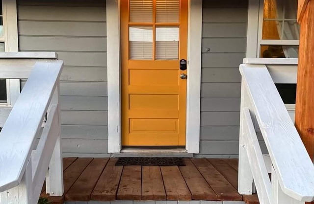 Authentic Cottage In the Heart of Apple Hill & Wine Country