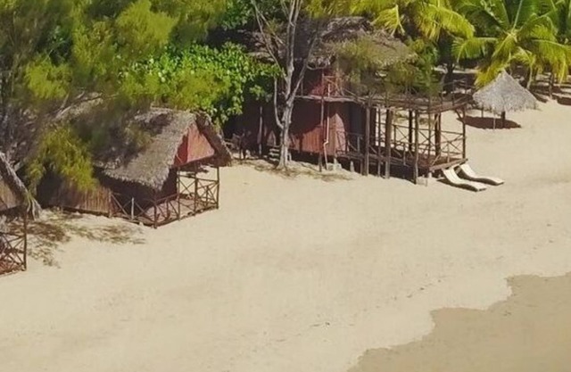 Authentic Malagasy Bungalow by the sea -15% for one-week stays