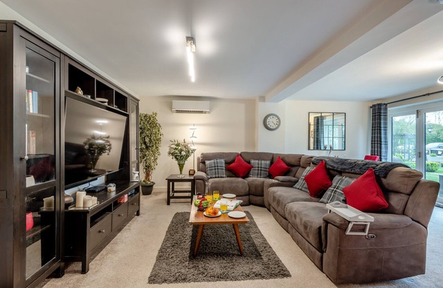 Autumn Barn Annexe - One Bedroom House, Sleeps 2