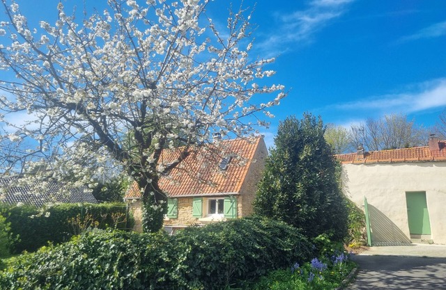 Aux Portes du Château - Intimate cottage, hidden from view