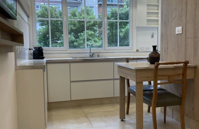 AV COLON COMFORTABLE APARTMENT FOR TWO PEOPLE