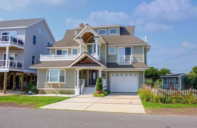 Avalon Manor Coastal Gem