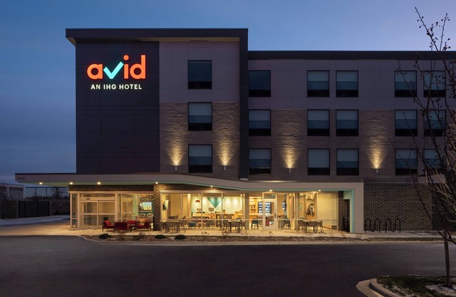 avid hotel Oak Creek by IHG