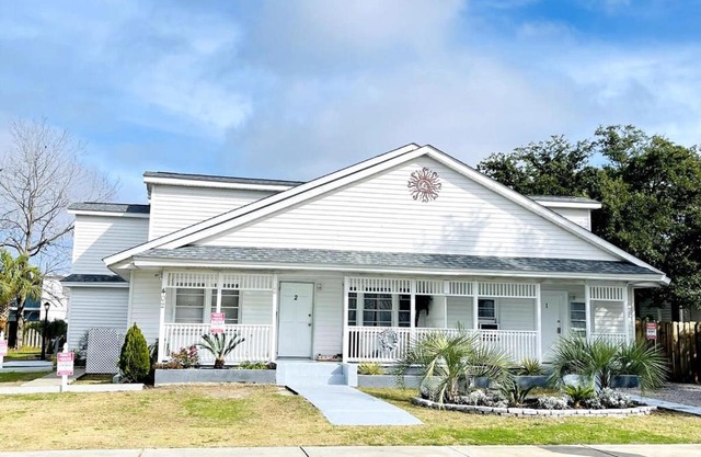 AW3 Stay close to the beach