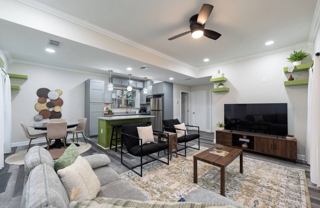 Away in the Woods~ Pinnacle, Wi-Fi