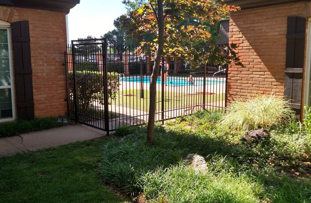 Awesome, 2 bed, 2 bath Condo, near Integris Baptist Hospital, NW OKC