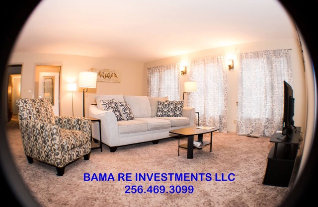 AWESOME 2BR-2Bath Hartselle Home - private bathrooms - DITCH THE HOTEL