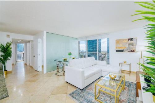 Awesome 4BR APT at Brickell