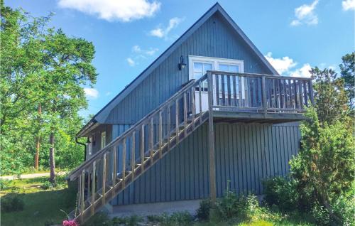 Awesome Apartment In Ygne With Wifi