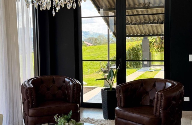 Awesome Calima Lake wonder views in a Quit place for love and family