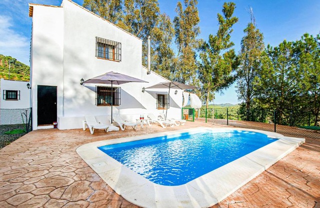 Awesome Home In Colmenar With Wifi