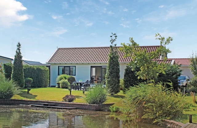 Awesome home in Sint-Annaland with WiFi
