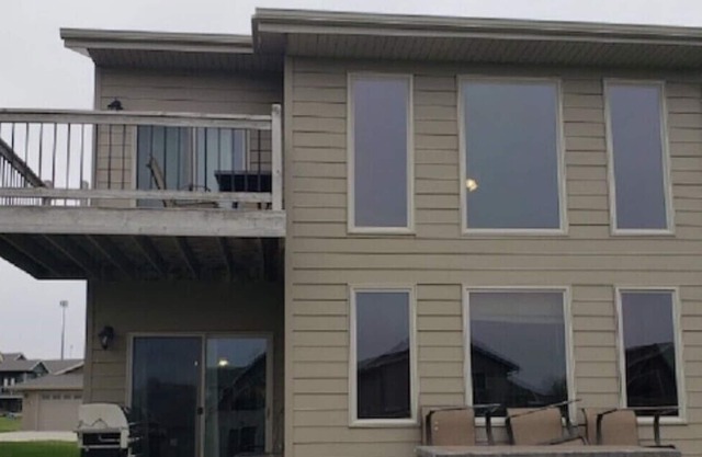 Awesome location- Hip Nautic Poolside Cabin