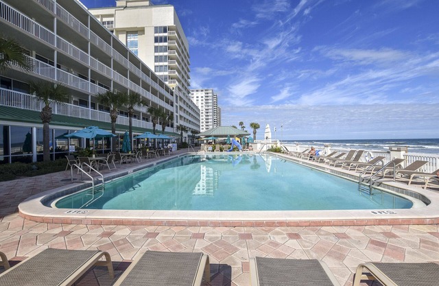 Awesome Ocean View condo, beach front resort.