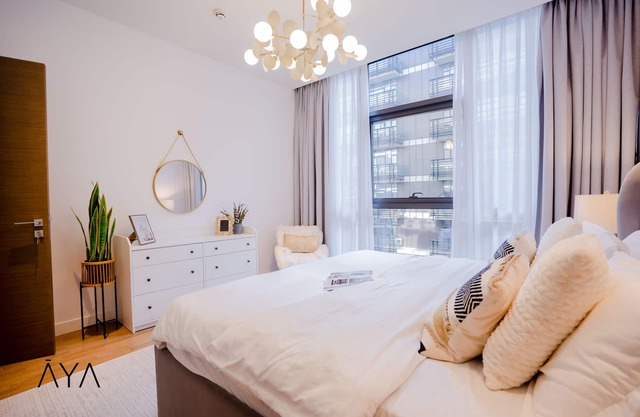 Aya - Impeccable 1BR Apartment with Balcony in City Walk