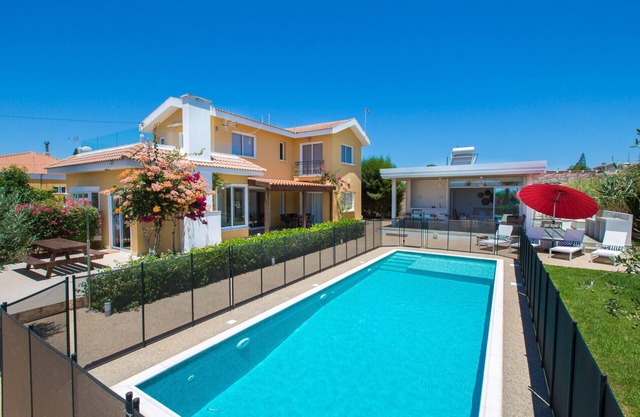 Ayia Napa Villa Danae Next To The Centre