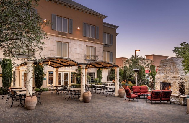 Ayres Hotel Seal Beach - Cypress