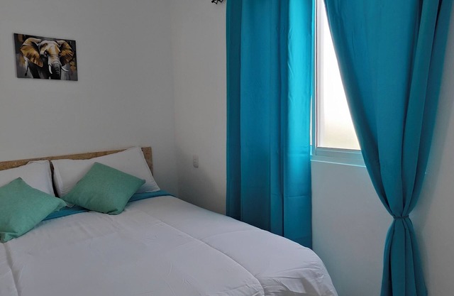 Azure Breeze Hotel, Experience the Caribbean!