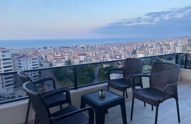 B&C Luxury Residance