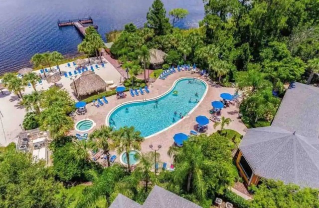Bahama Bay condo minutes from Disney. Harry Potter, Star Wars and Pirates roomsn